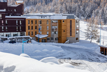 Isola 2000