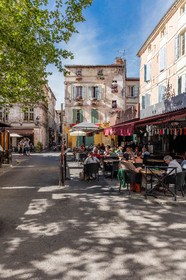 Arles