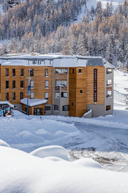 Isola 2000