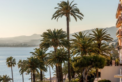 Cannes vue de l'Hôtel Radisson Blu 1835