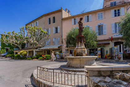 Mougins