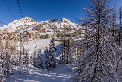 Isola 2000