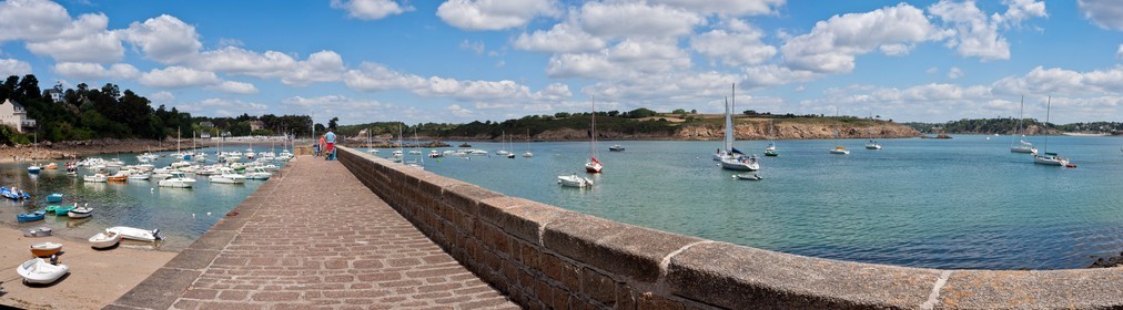 Port Manech