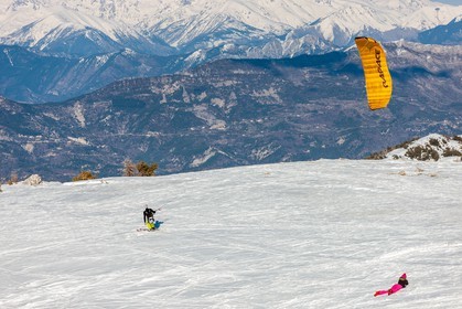 Snowkite
