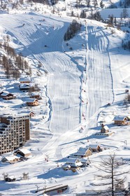 Isola 2000