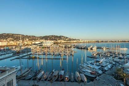 Cannes vue de l'Hôtel Radisson Blu 1835