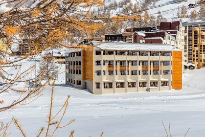 Isola 2000