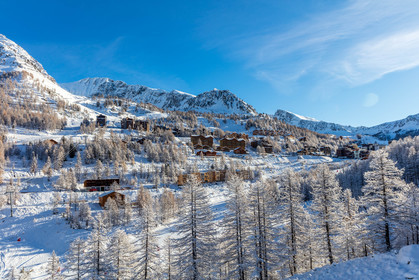 Isola 2000