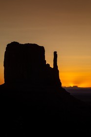 Lever de soleil sur Monument Valley
