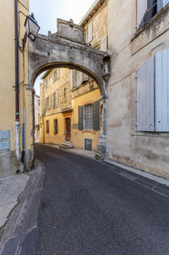 Arles