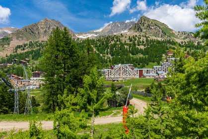 Isola 2000