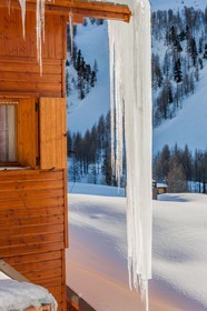 Isola 2000