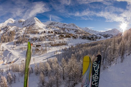 Isola 2000