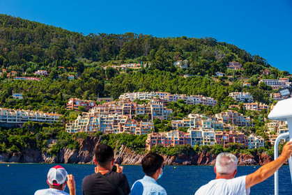 Corniche d'Or