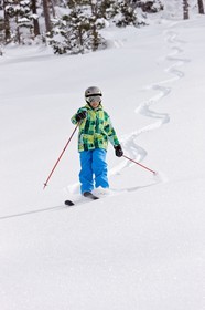 Ski en poudreuse à l'Audibergue