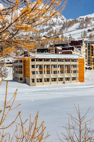 Isola 2000