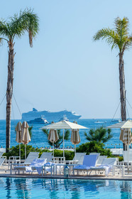 Monte-Carlo Beach