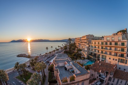 Cannes vue de l'Hôtel Radisson Blu 1835