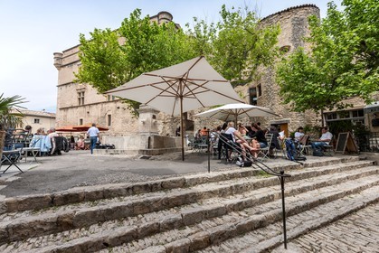 Gordes