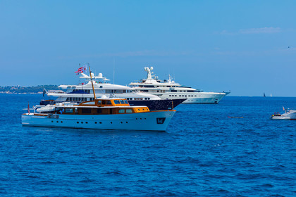 Yacht