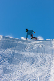 Snowboard
