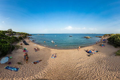 Cala Longa