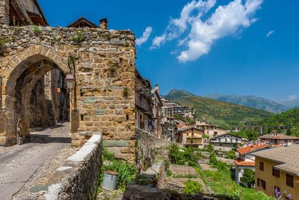 Tende