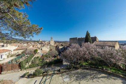Cucuron