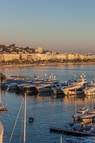 Cannes vue de l'Hôtel Radisson Blu 1835