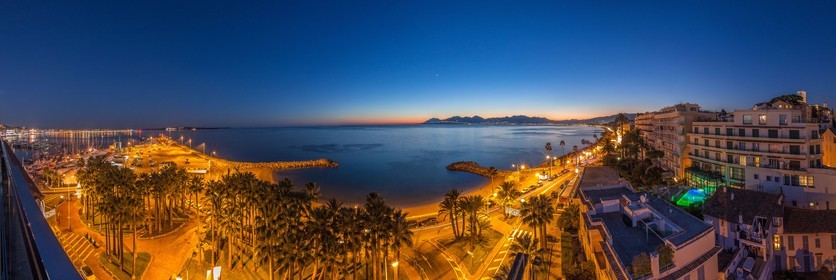 Cannes vue de l'Hôtel Radisson Blu 1835