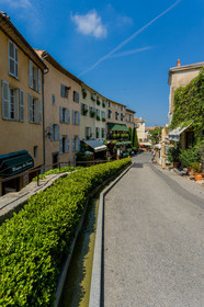 Mougins
