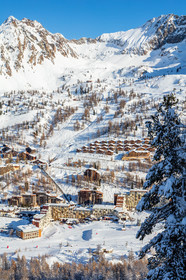 Isola 2000
