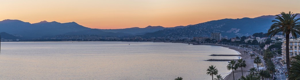 Cannes vue de l'Hôtel Radisson Blu 1835
