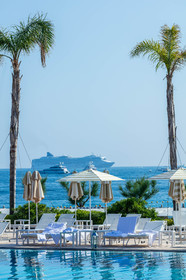 Monte-Carlo Beach