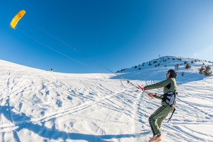Snowkite