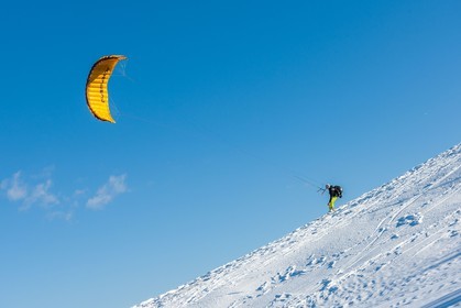 Snowkite