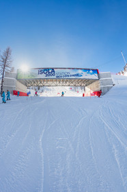 Isola 2000