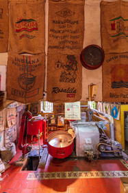 Le Bon Café