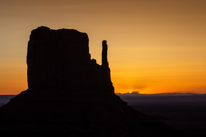 Lever de soleil sur Monument Valley
