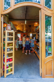 Le Bon Café