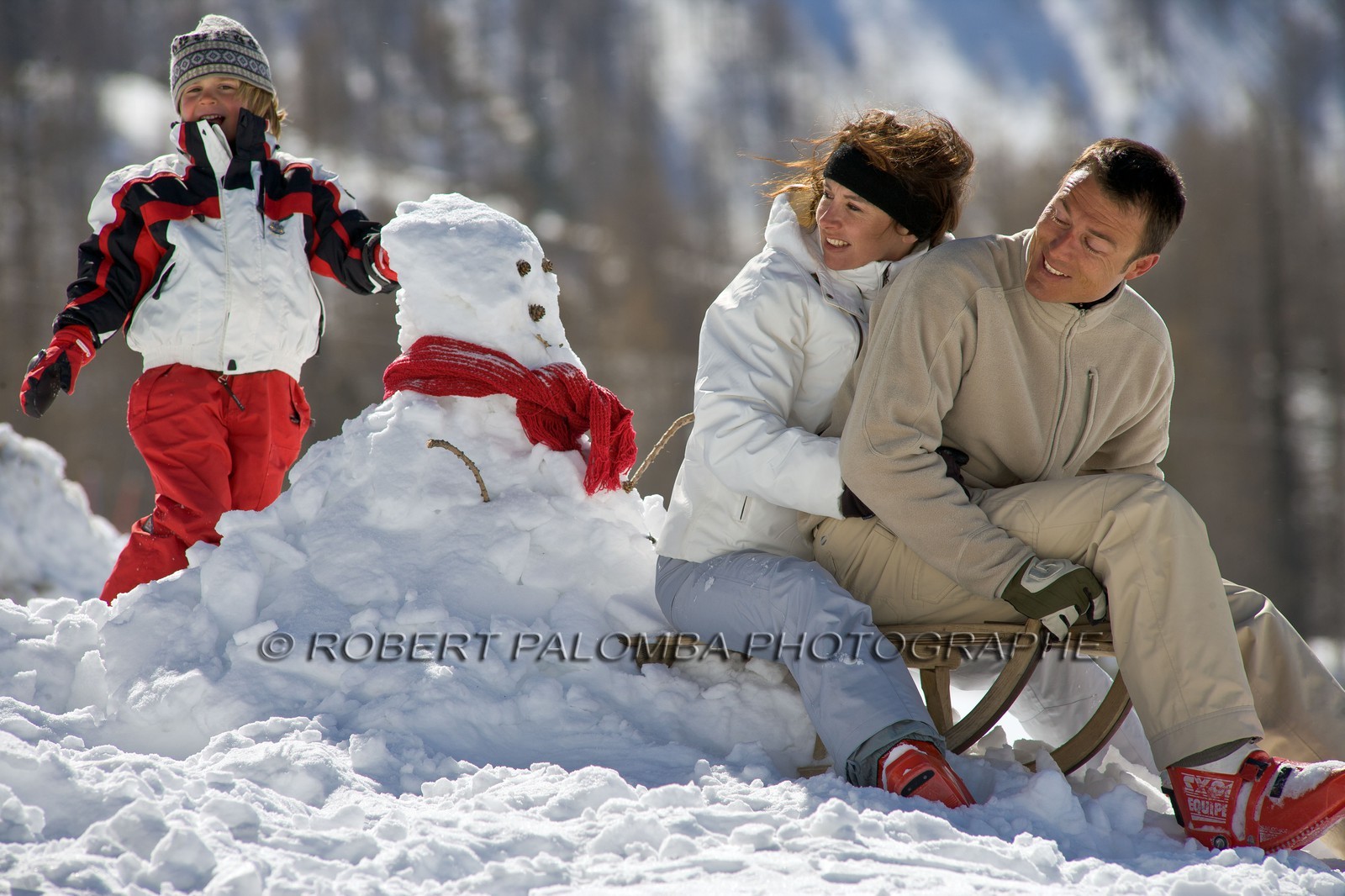 Famille à la neige