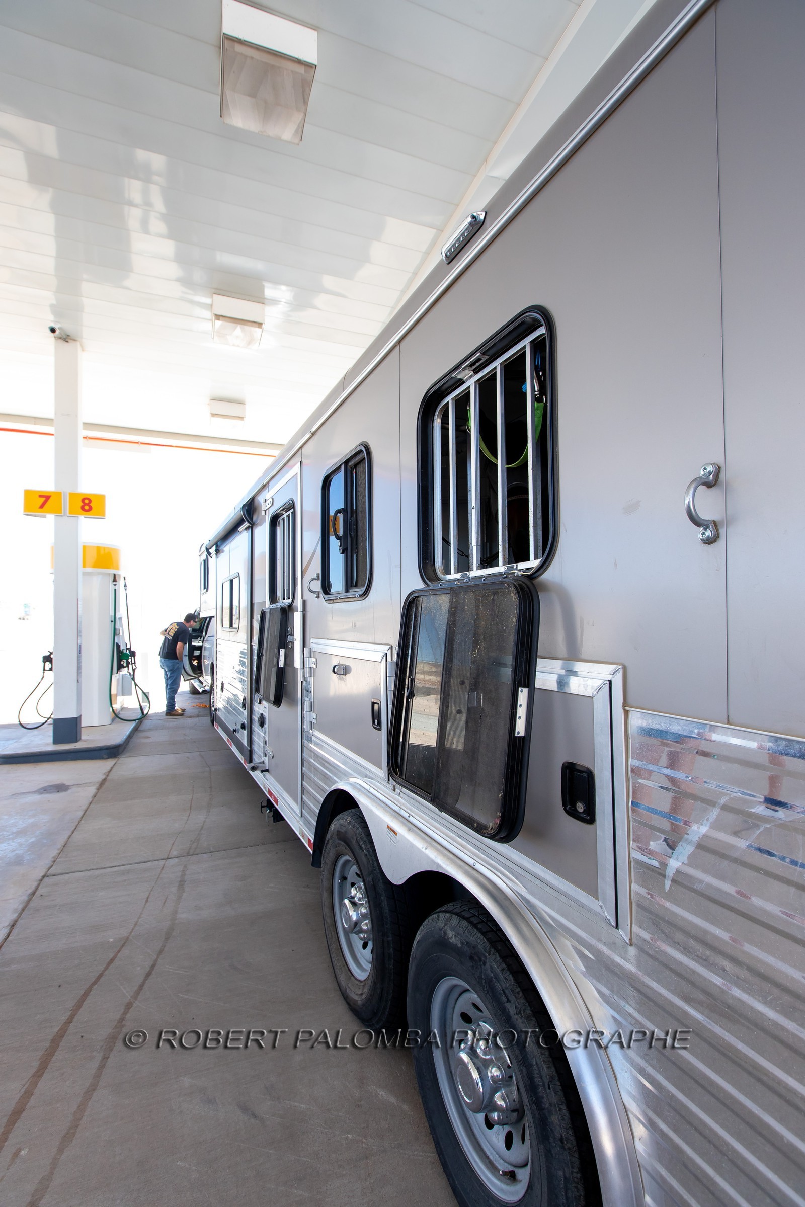 Station essence avant le Grand Canyon
