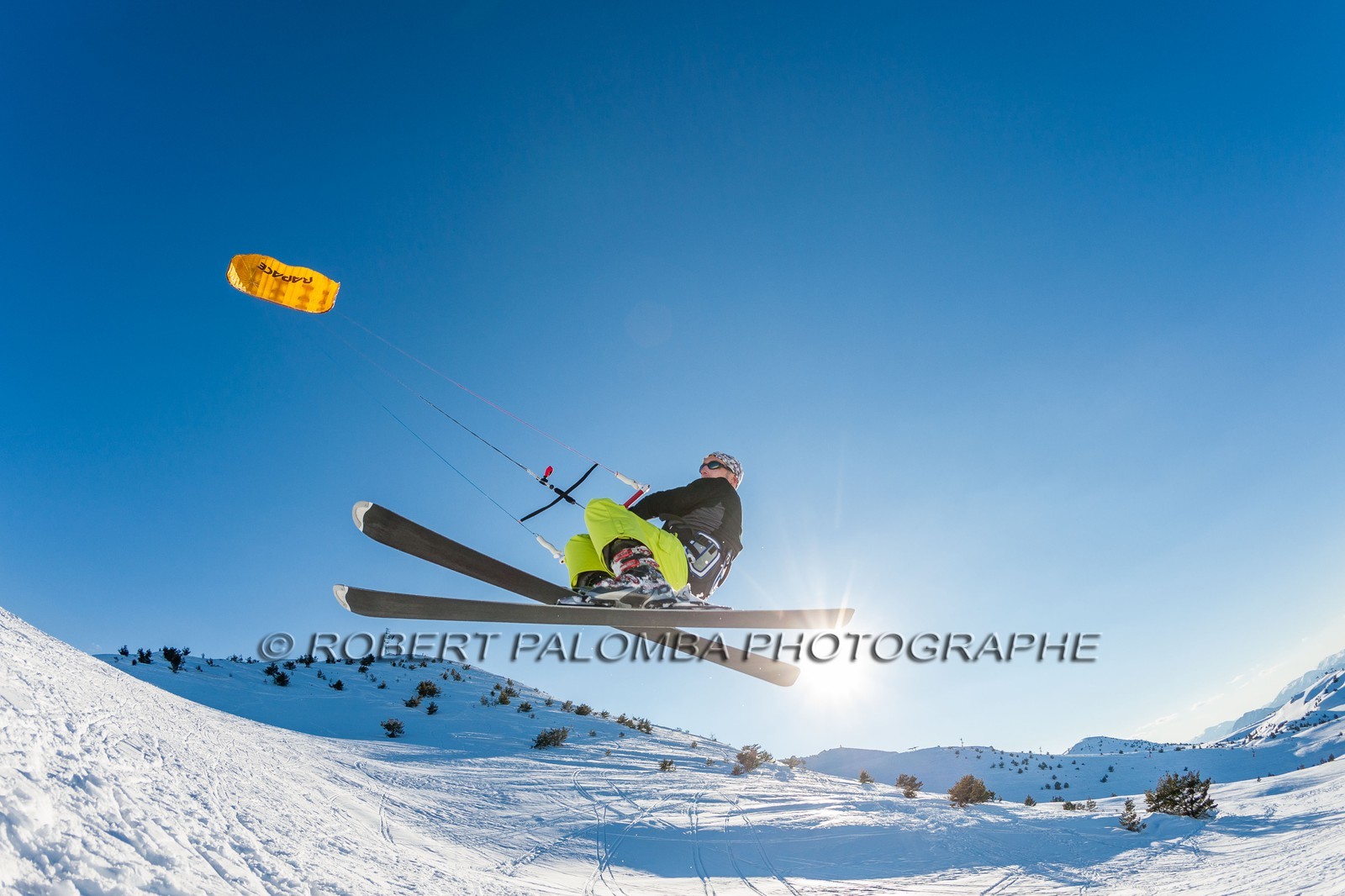 Snowkite