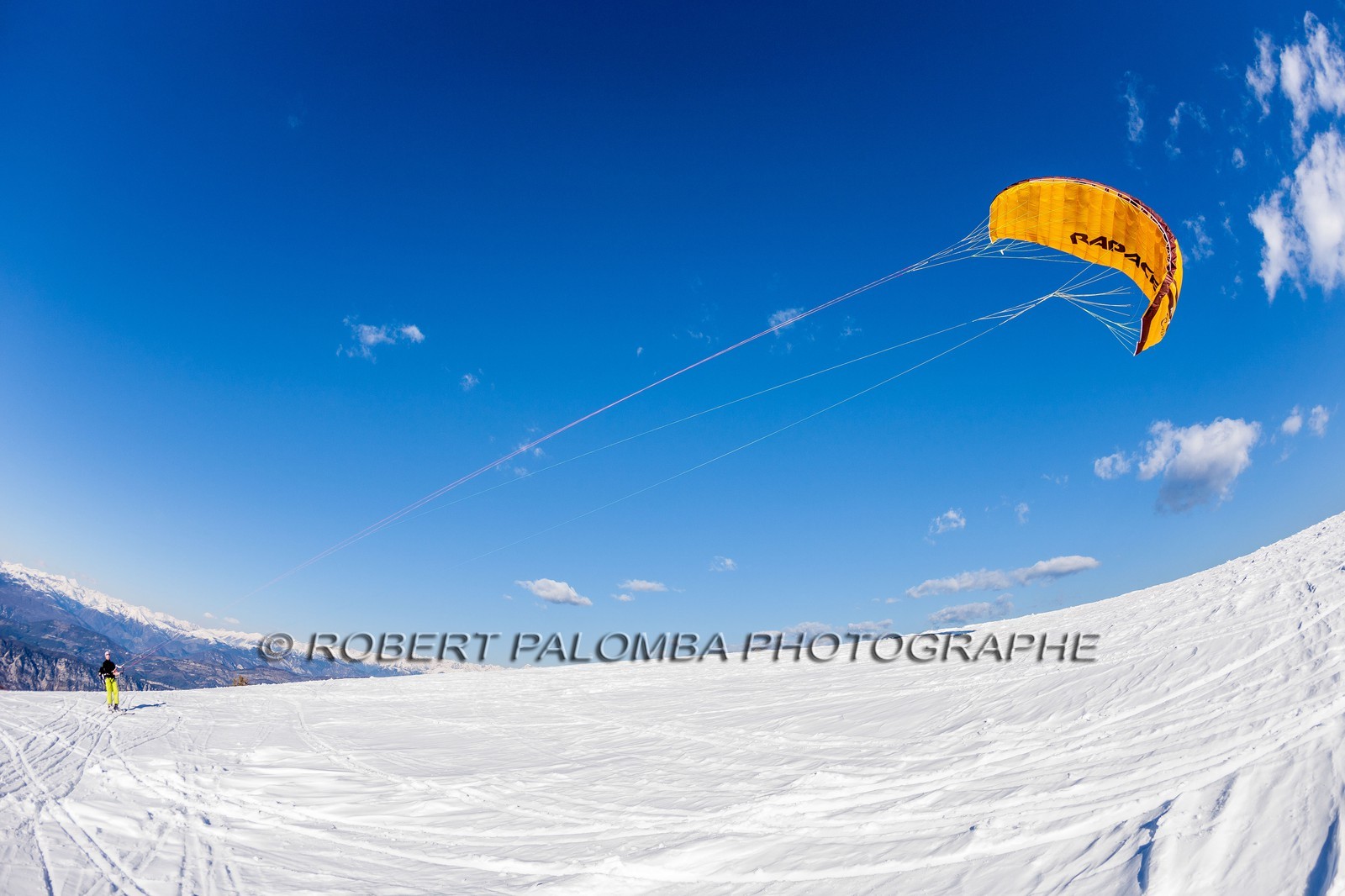 Snowkite